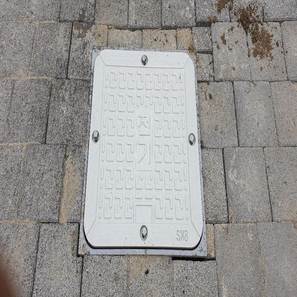 GRP COMPOSITE Manhole and Cover