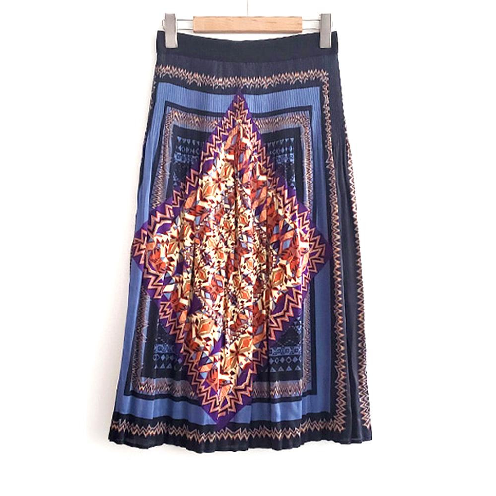 Madam Grace Multi-Point Pleats Skirt