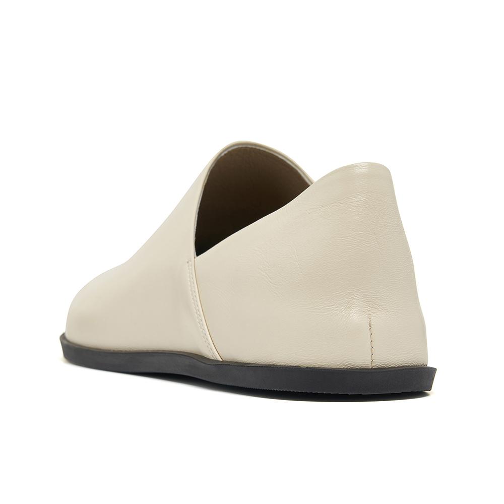 IS_241658_Dylan Silp On(Ivory)