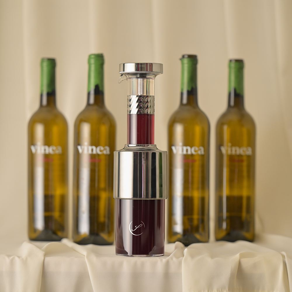 Wine Vacuum Dispenser, Wine saver, Portable Beverage container
