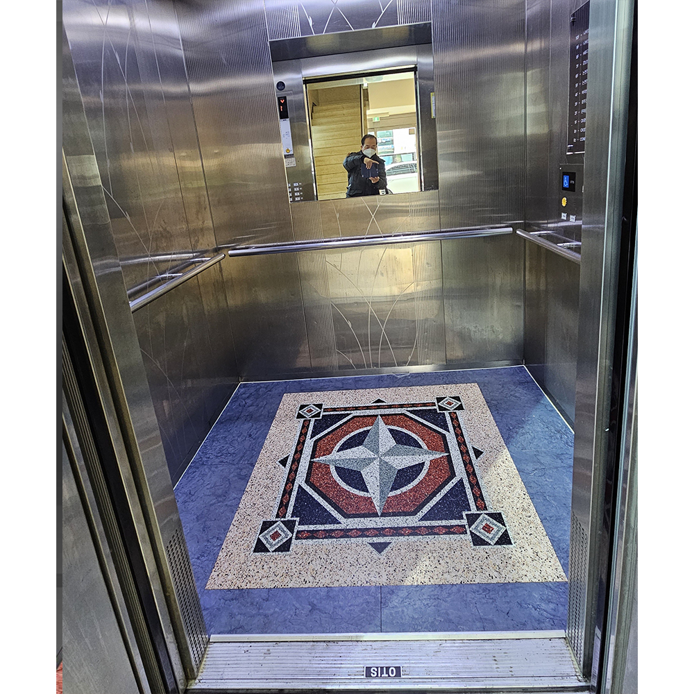 PVC ACTUAL MOSAIC TILE:Commercial Mosaic